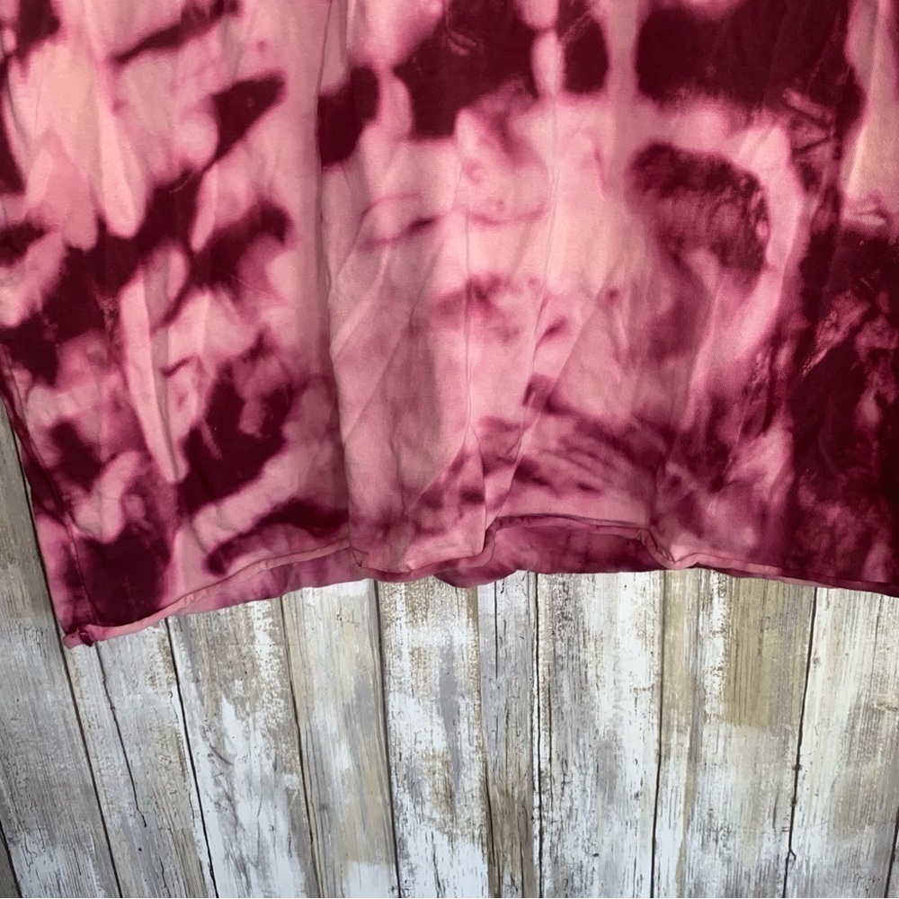 American Eagle Pink Dye Muscle Tee - Picture 3 of 5